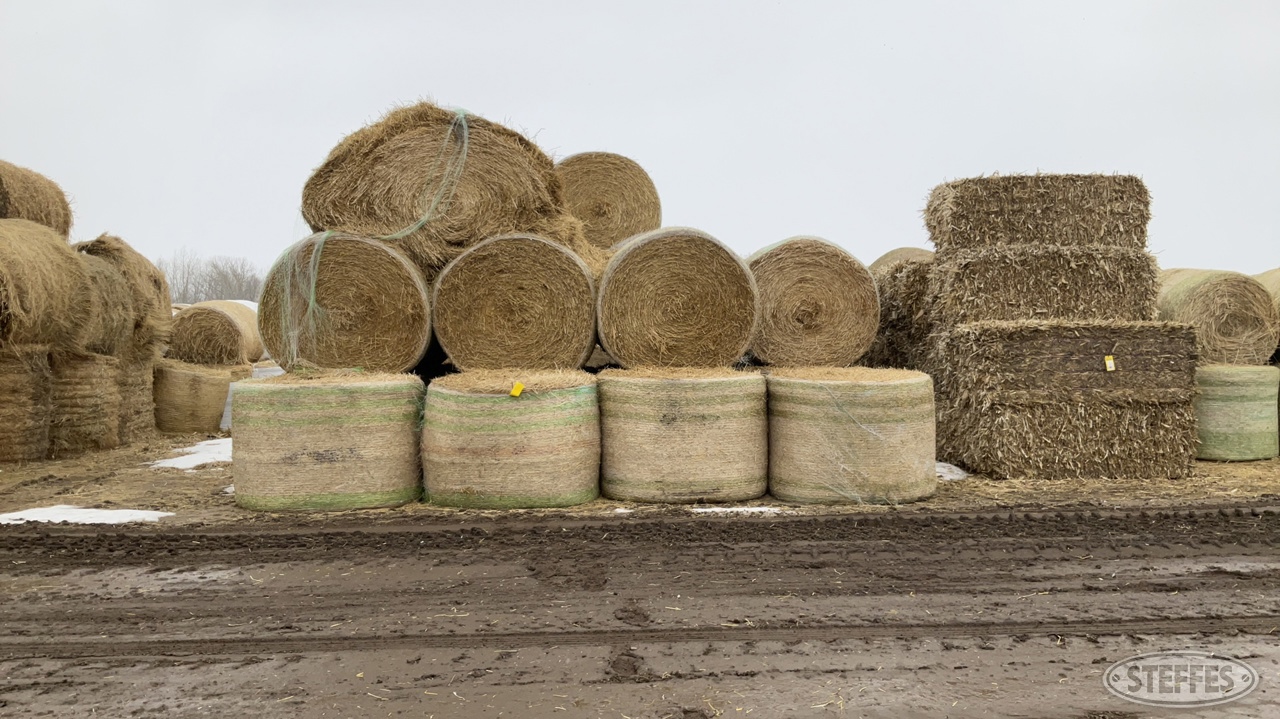 (34 Bales) 4x5 rounds